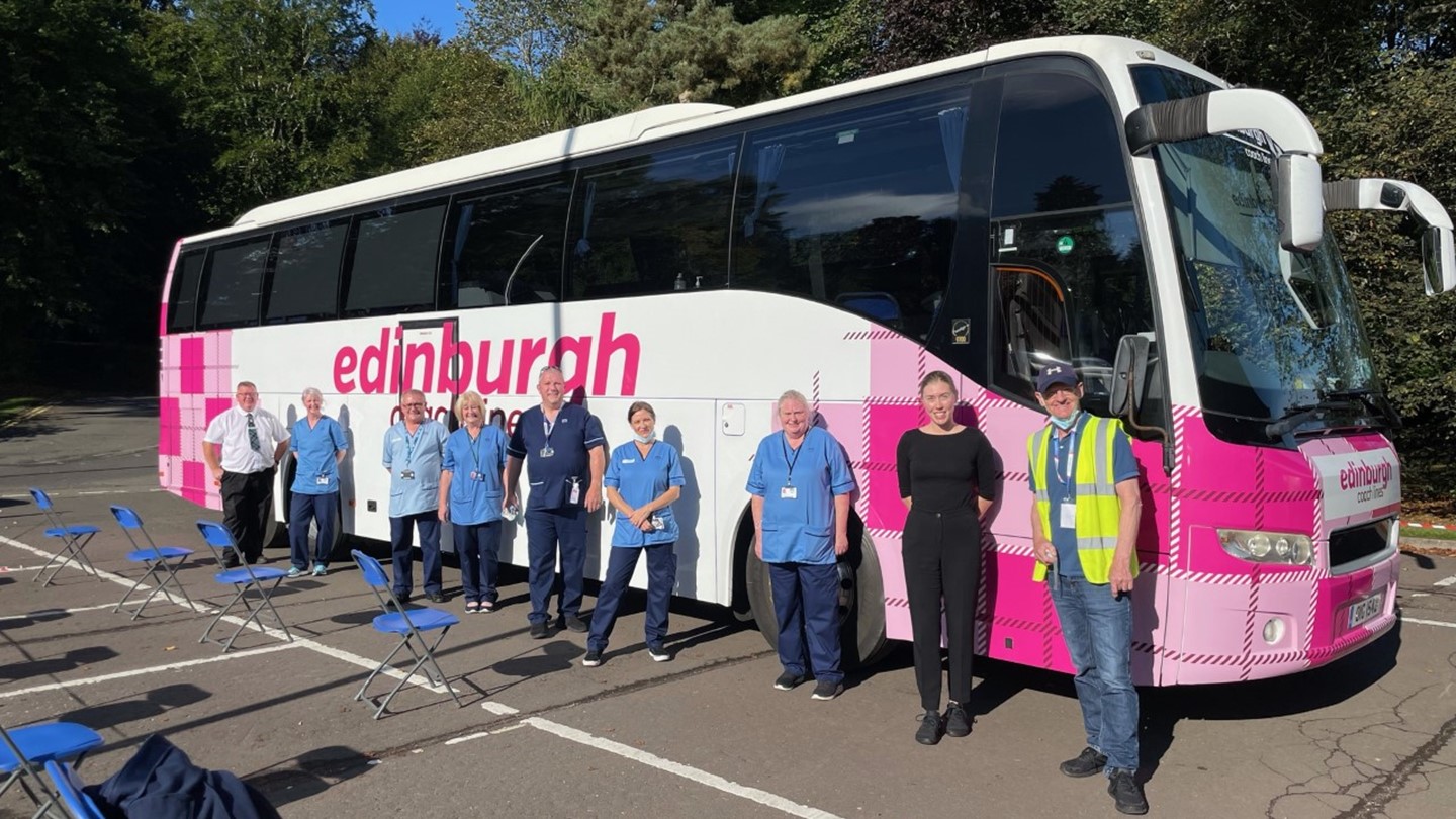 Vaccination bus in the Highlands