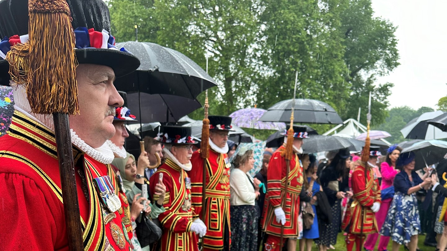 Crowd shot at Buckingham Palace